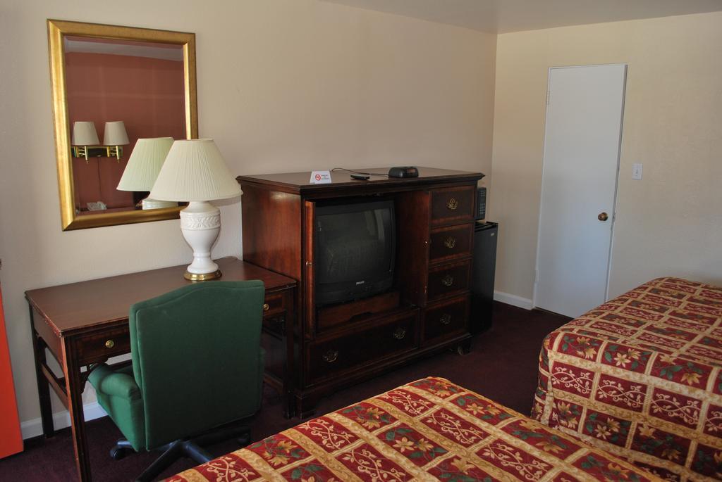 Travelodge By Wyndham Klamath Falls Zimmer foto